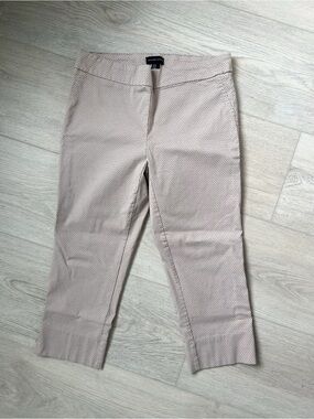 Adrienne Vittadini Beige and Cream Geometric Cropped Pants